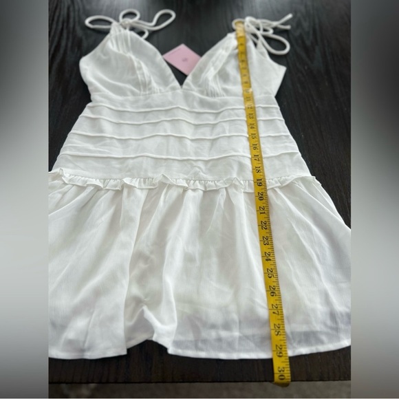 Hello Molly white mini dress - Picture 3 of 4